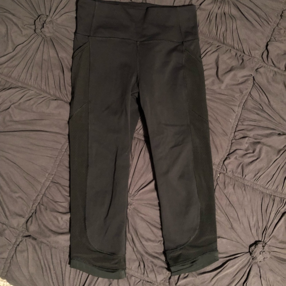 Lululemon mesh panel crop leggings 4